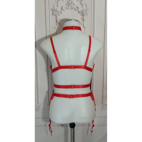 NWT Starline Red Strappy Halter Bralette And Garter 3 Piece Set Sz M/L - Picture 6 of 10